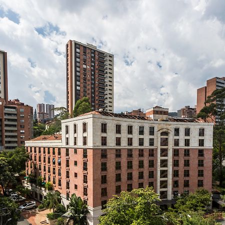 Hotel Park10 Μεντεγίν Εξωτερικό φωτογραφία Residential buildings in Chapinero