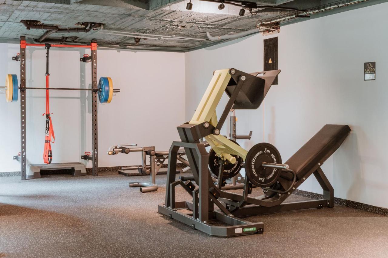 Hotel Park10 Μεντεγίν Εξωτερικό φωτογραφία Leg press machine