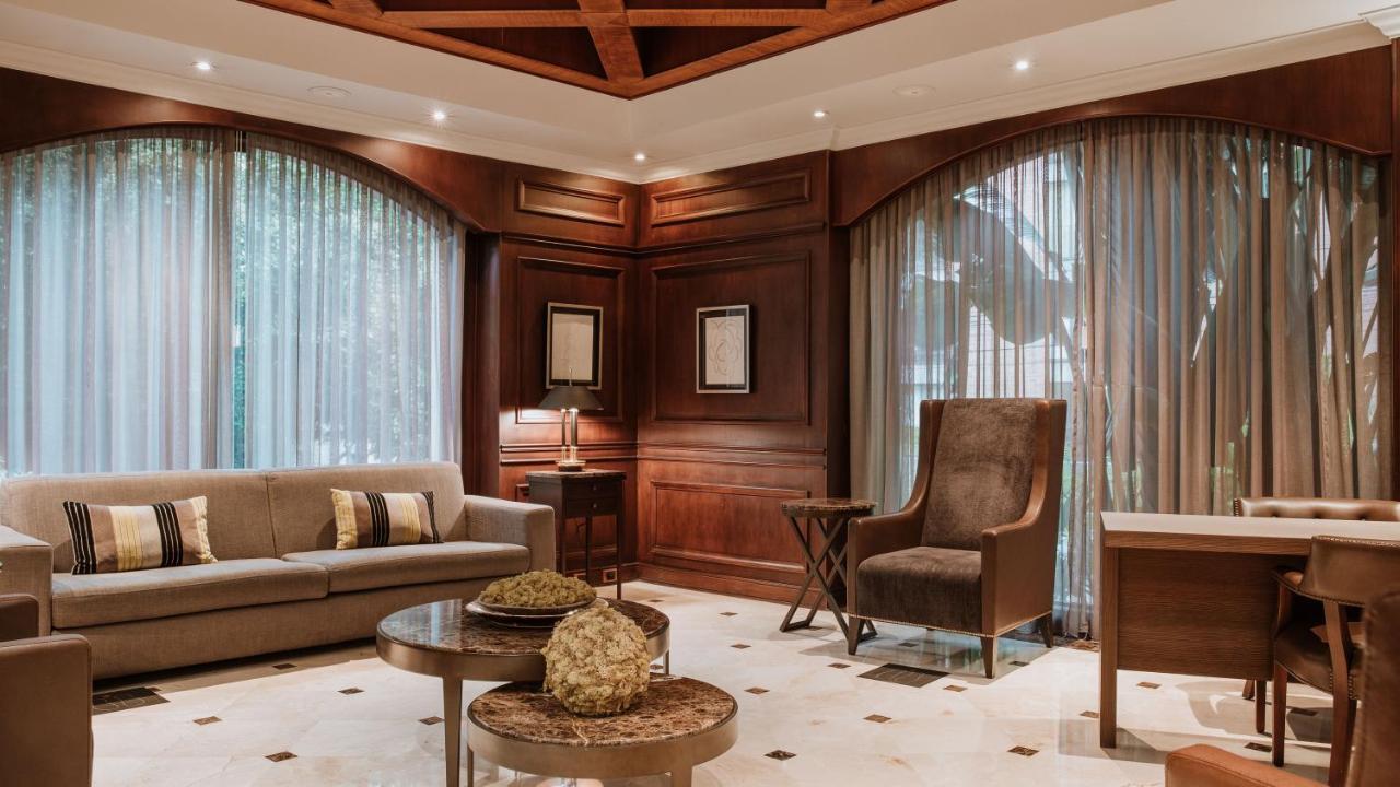 Hotel Park10 Μεντεγίν Εξωτερικό φωτογραφία The interior of the club