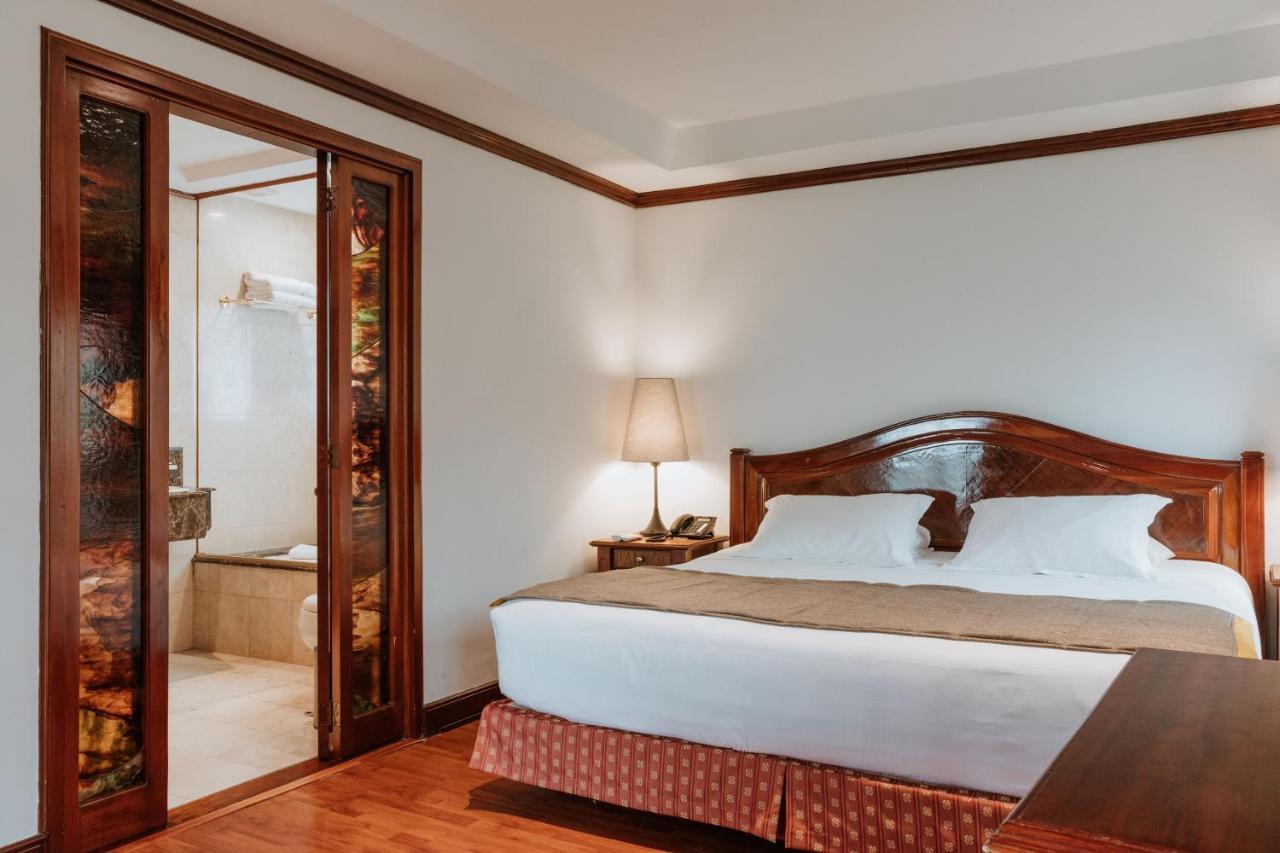 Hotel Park10 Μεντεγίν Εξωτερικό φωτογραφία A bedroom at the hotel