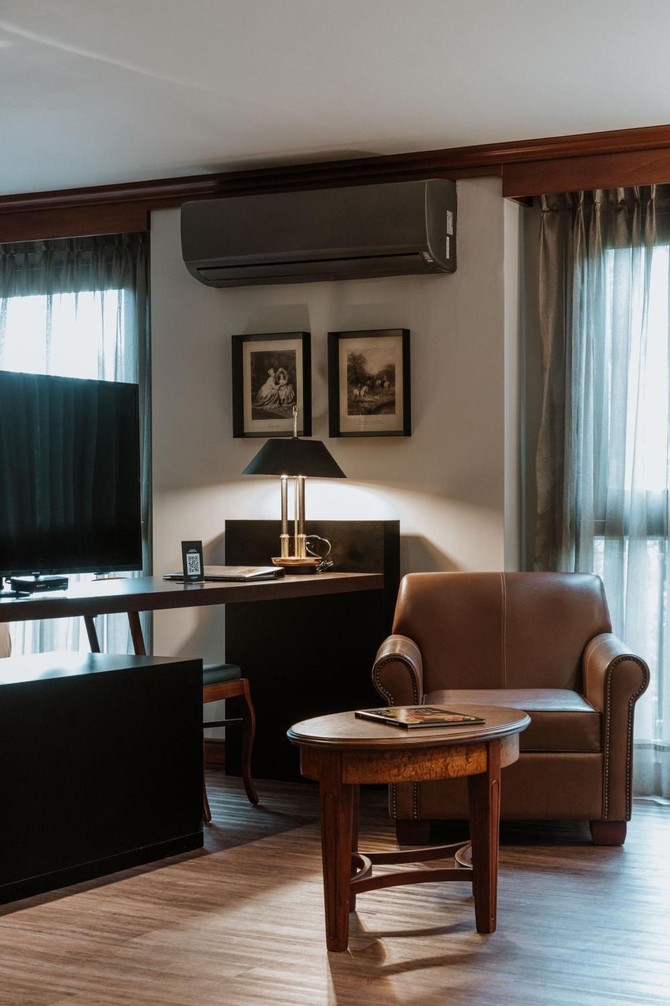 Hotel Park10 Μεντεγίν Εξωτερικό φωτογραφία A room at the hotel