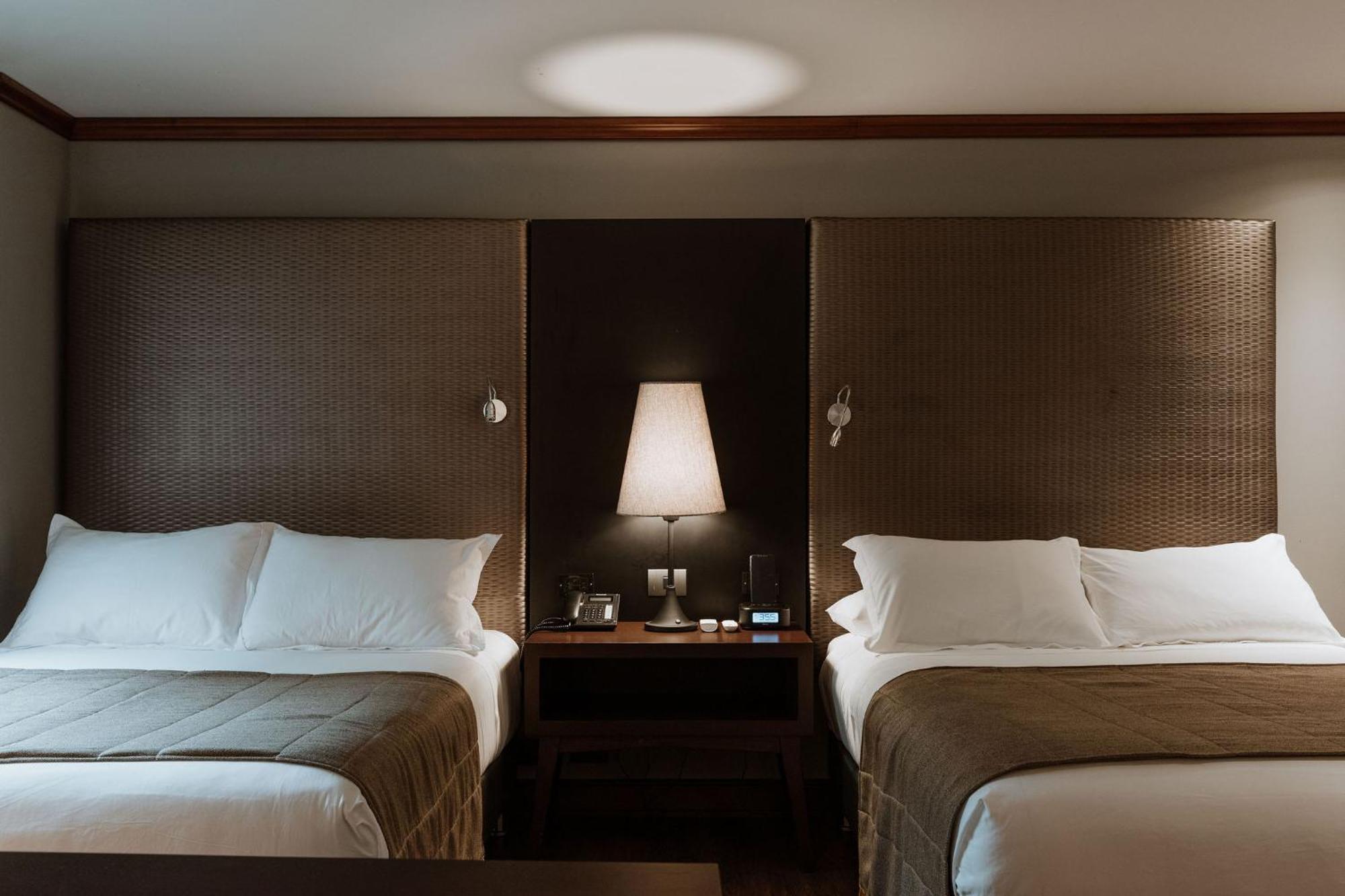 Hotel Park10 Μεντεγίν Εξωτερικό φωτογραφία A room at the hotel