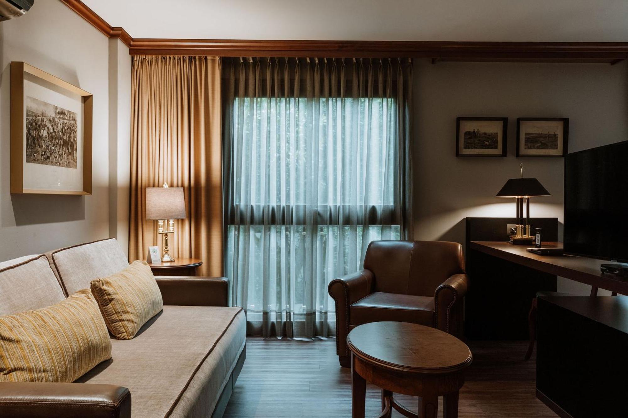 Hotel Park10 Μεντεγίν Εξωτερικό φωτογραφία A living room at the hotel