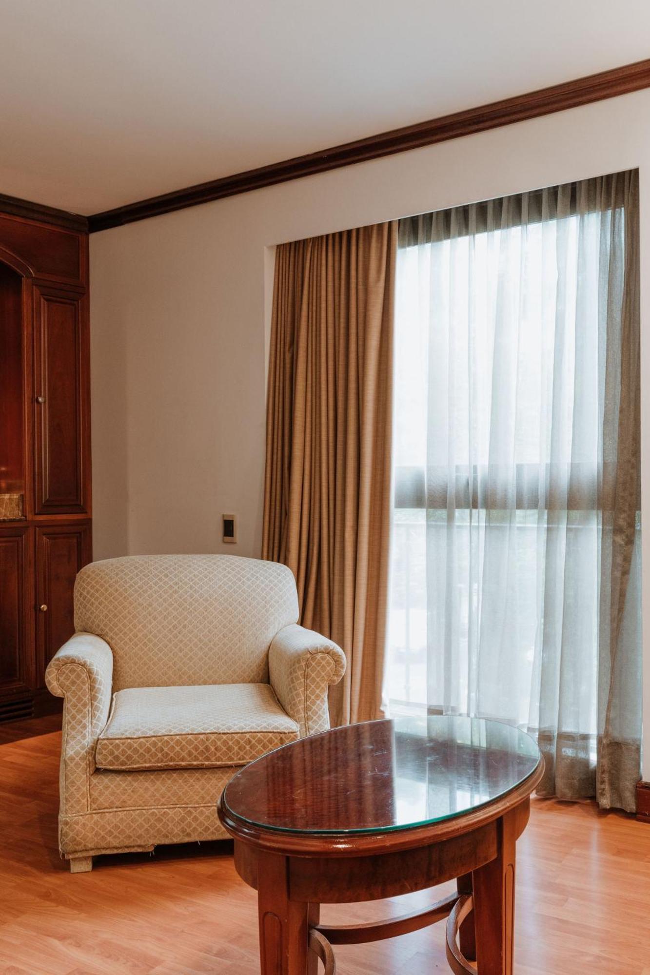 Hotel Park10 Μεντεγίν Εξωτερικό φωτογραφία Curtains